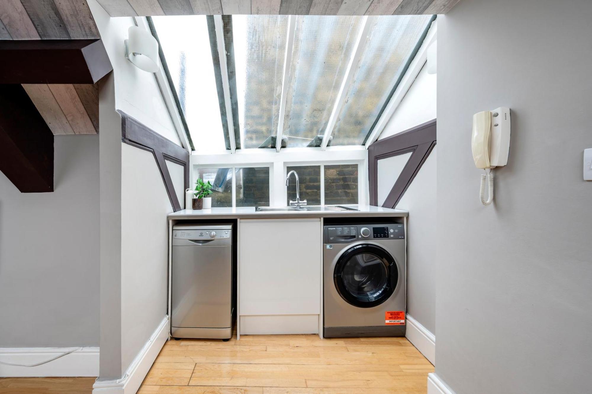 Sunny Loft In Center Of London Apartment ภายนอก รูปภาพ